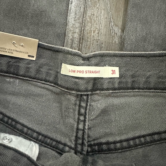 Levi’s Premium Low Pro Jeans NWT - Picture 4 of 13